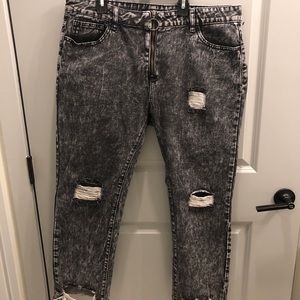 BLACK ACID WASH JEANS W/ O RING ZIPPER